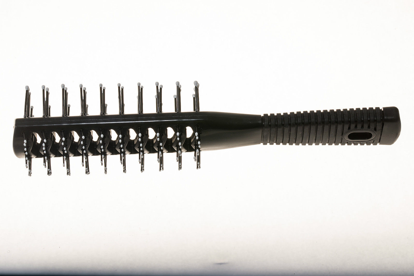 skelettbürste-tunnelbürste-haarkult